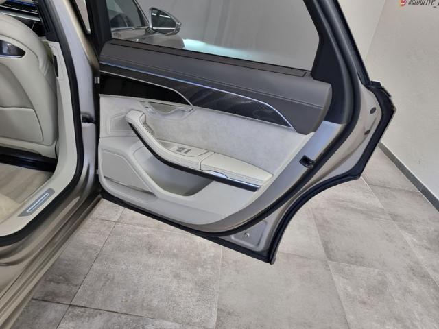 AUDI S8 TFSI quattro tiptronic sport attitude