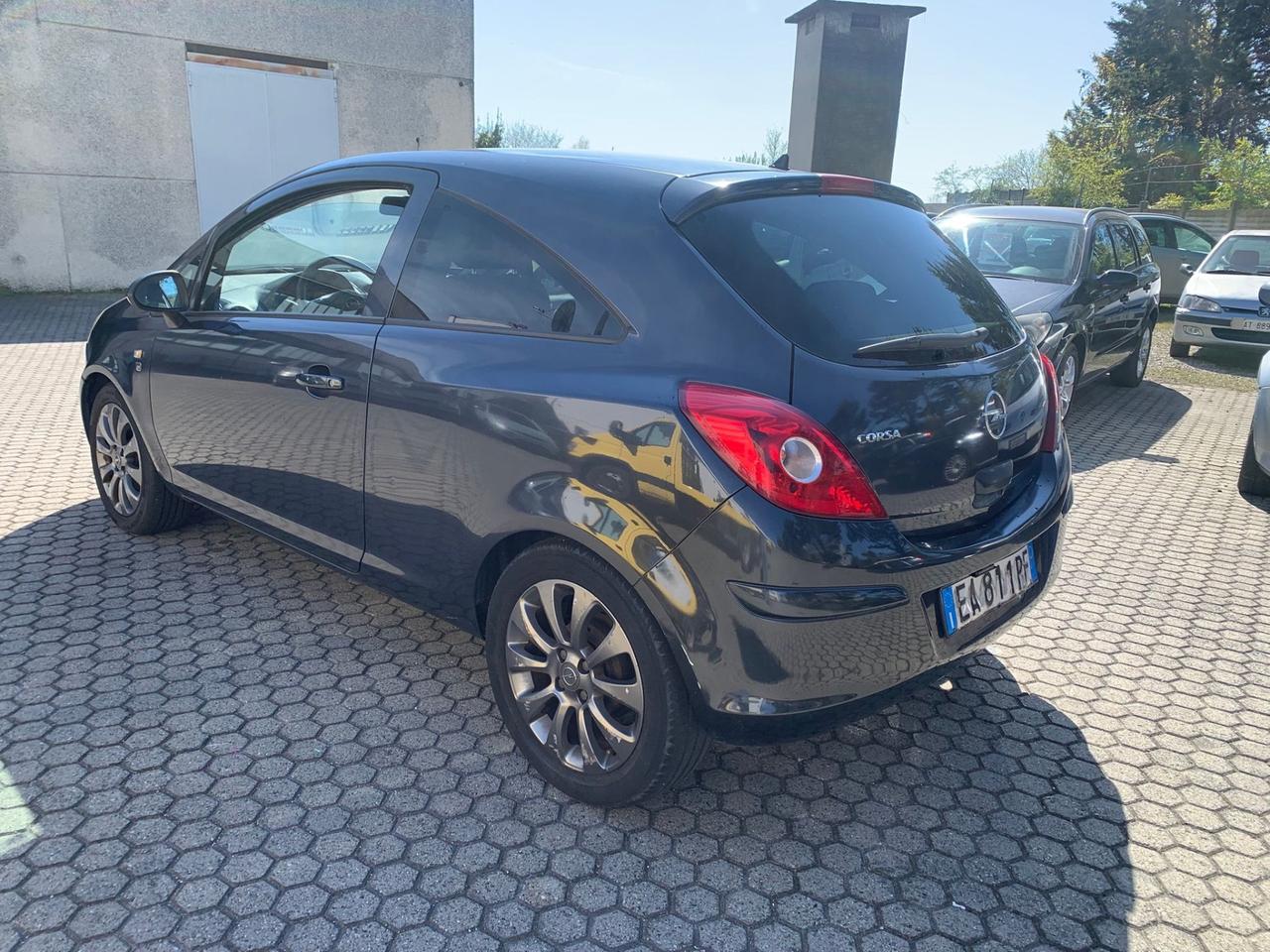 Opel Corsa 1.2 80CV 3 porte GPL-TECH Edition
