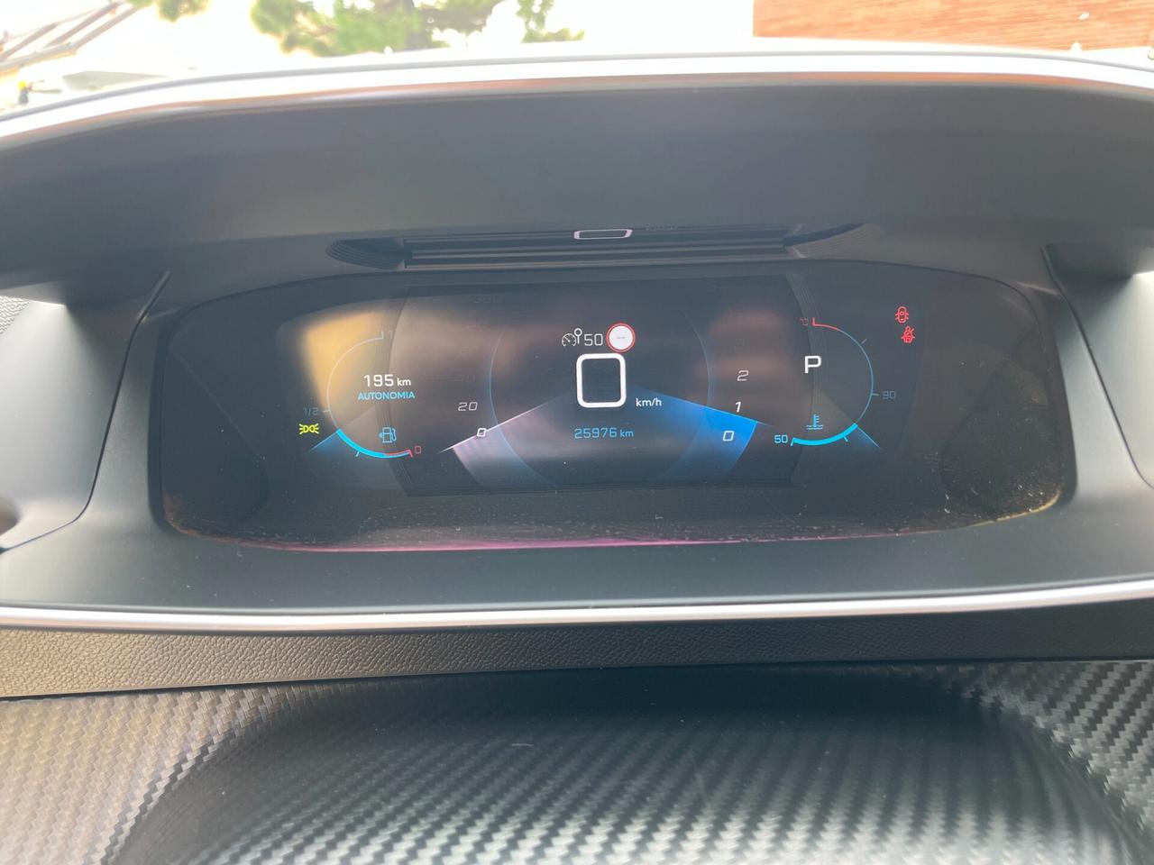 Peugeot 2008 1.2 puretech Allure AUTOMATICA NESSUN VINCOLO