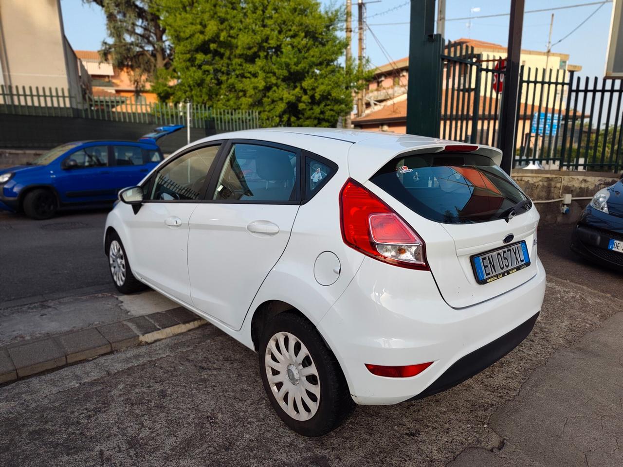 Ford Fiesta 1.4 5 porte Bz.- GPL