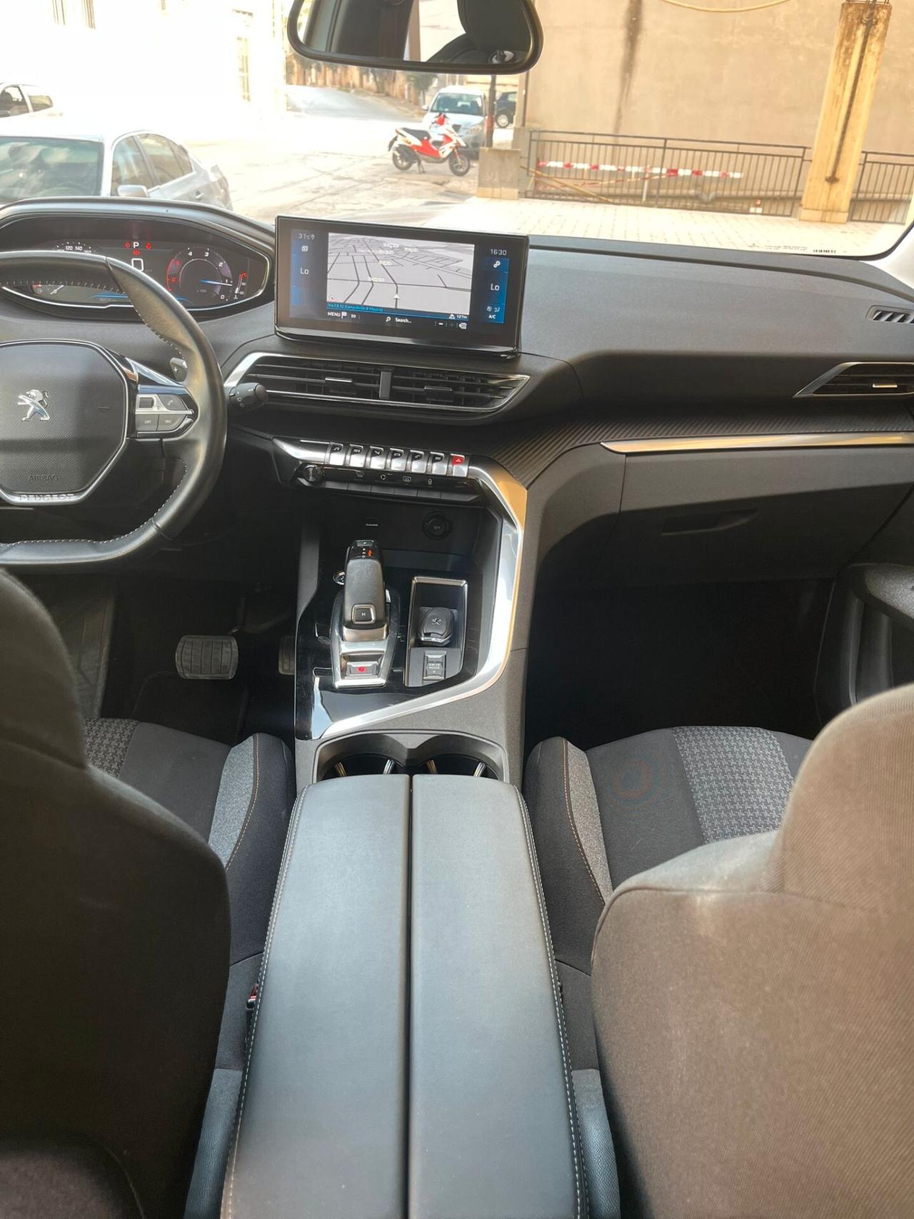 Peugeot 3008 BlueHDi 130 S&S EAT8 Active Business
