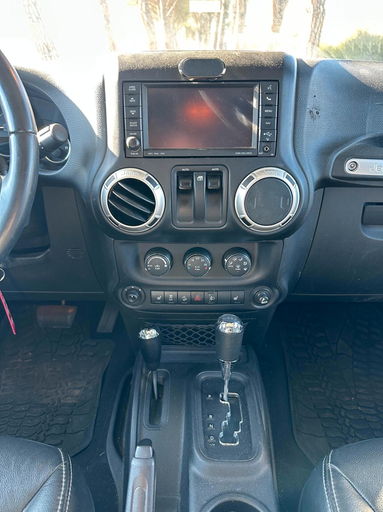 Jeep Wrangler 2.8 CRD DPF Sahara Auto