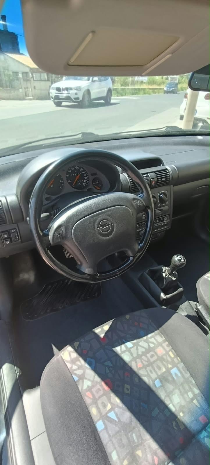 Ford Puma 1.4i 16V cat