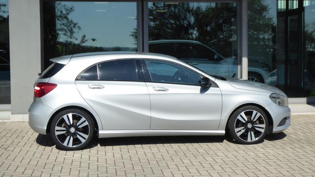 MERCEDES-BENZ A 180 Sport