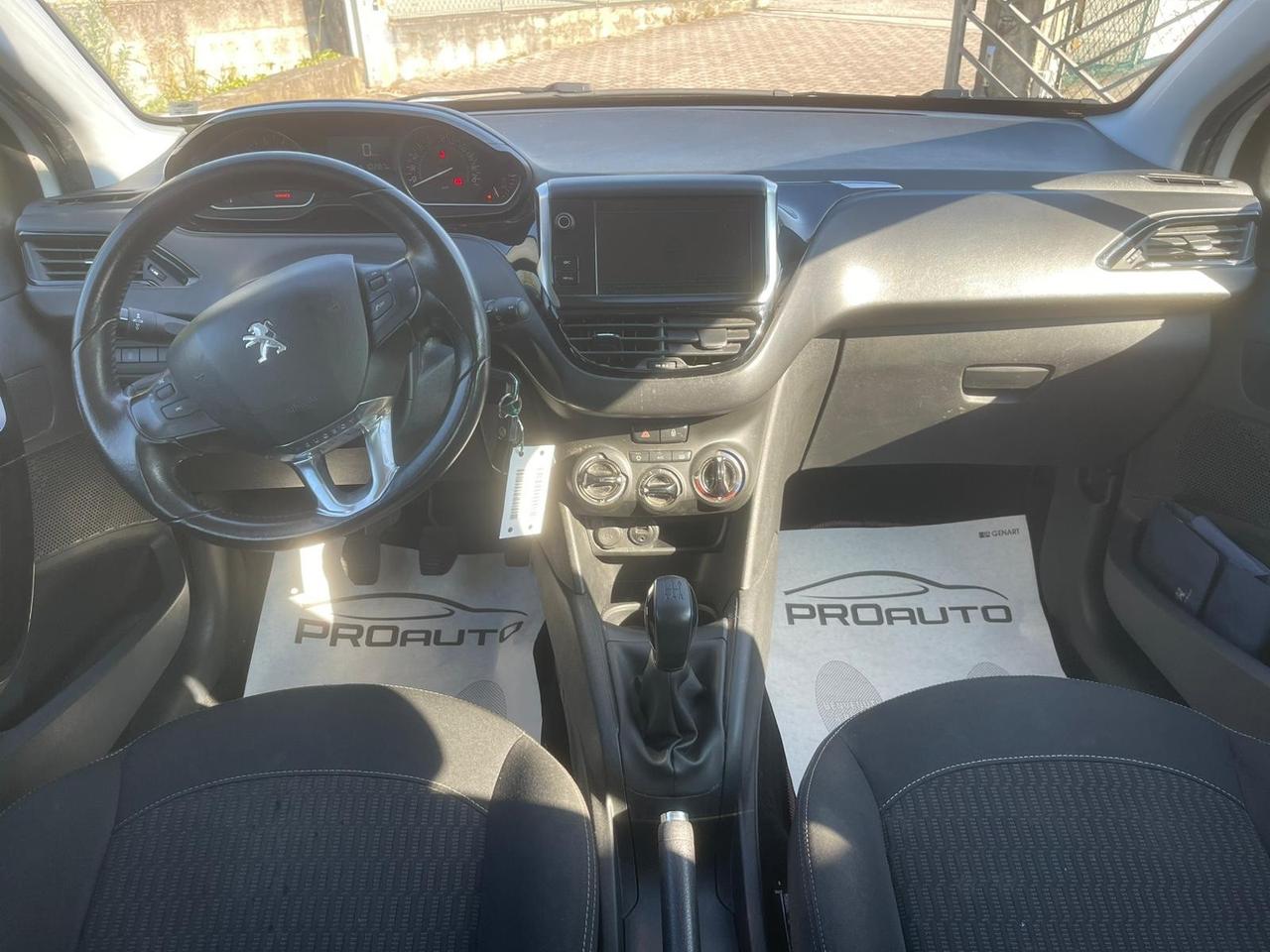 Peugeot 208 PureTech 82 5 porte Allure