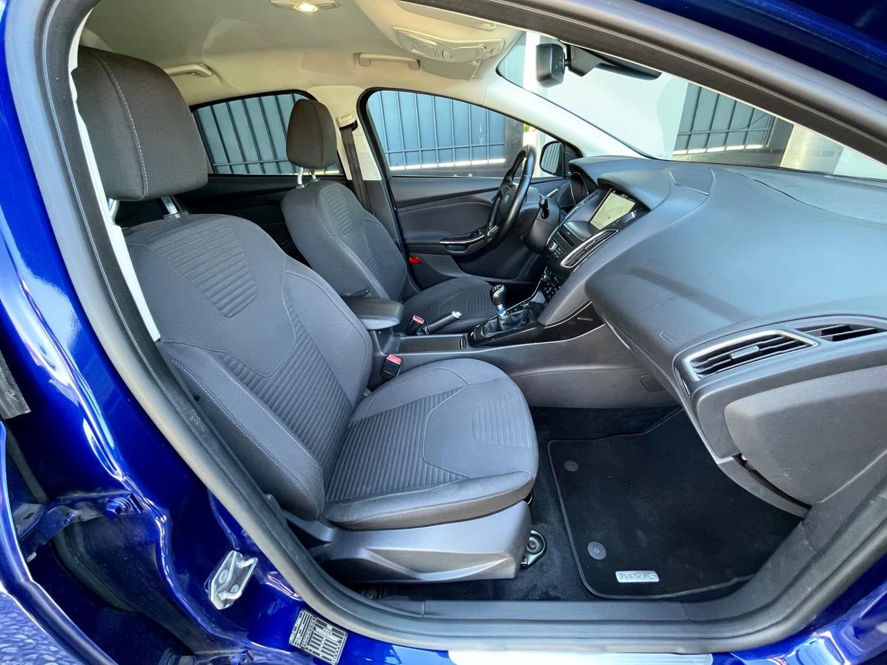 Ford Focus 1.5 TDCi 120 CV Titanium *SOLO 120000 KM*