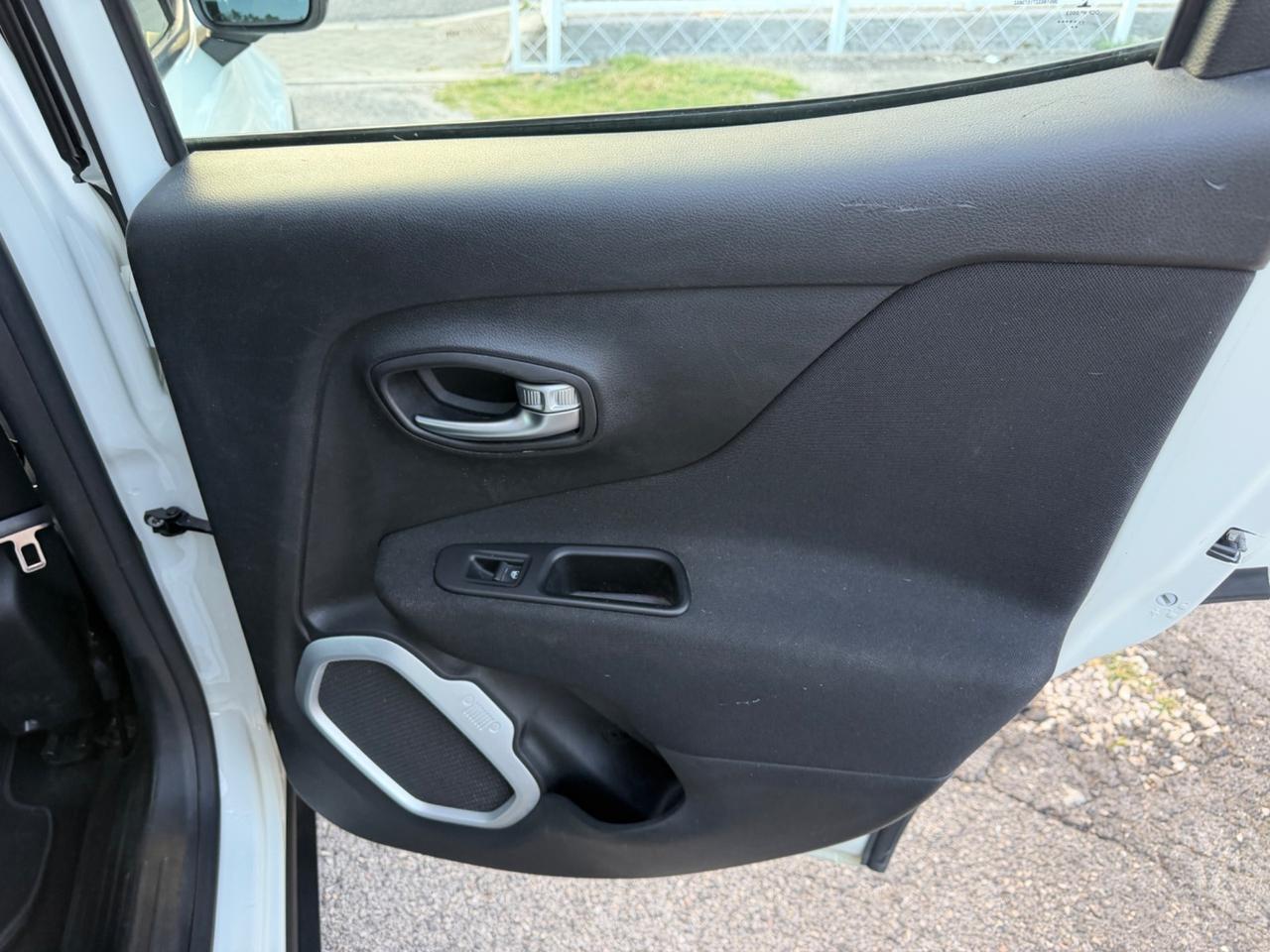 Jeep Renegade 1.6 Mjt Sport