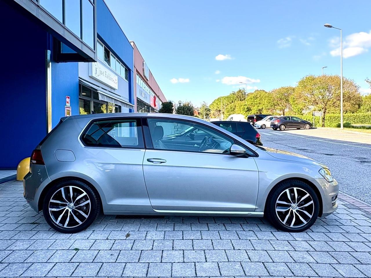 Volkswagen Golf 7 2.0 TDI 3p. Highline BlueMotion Technology
