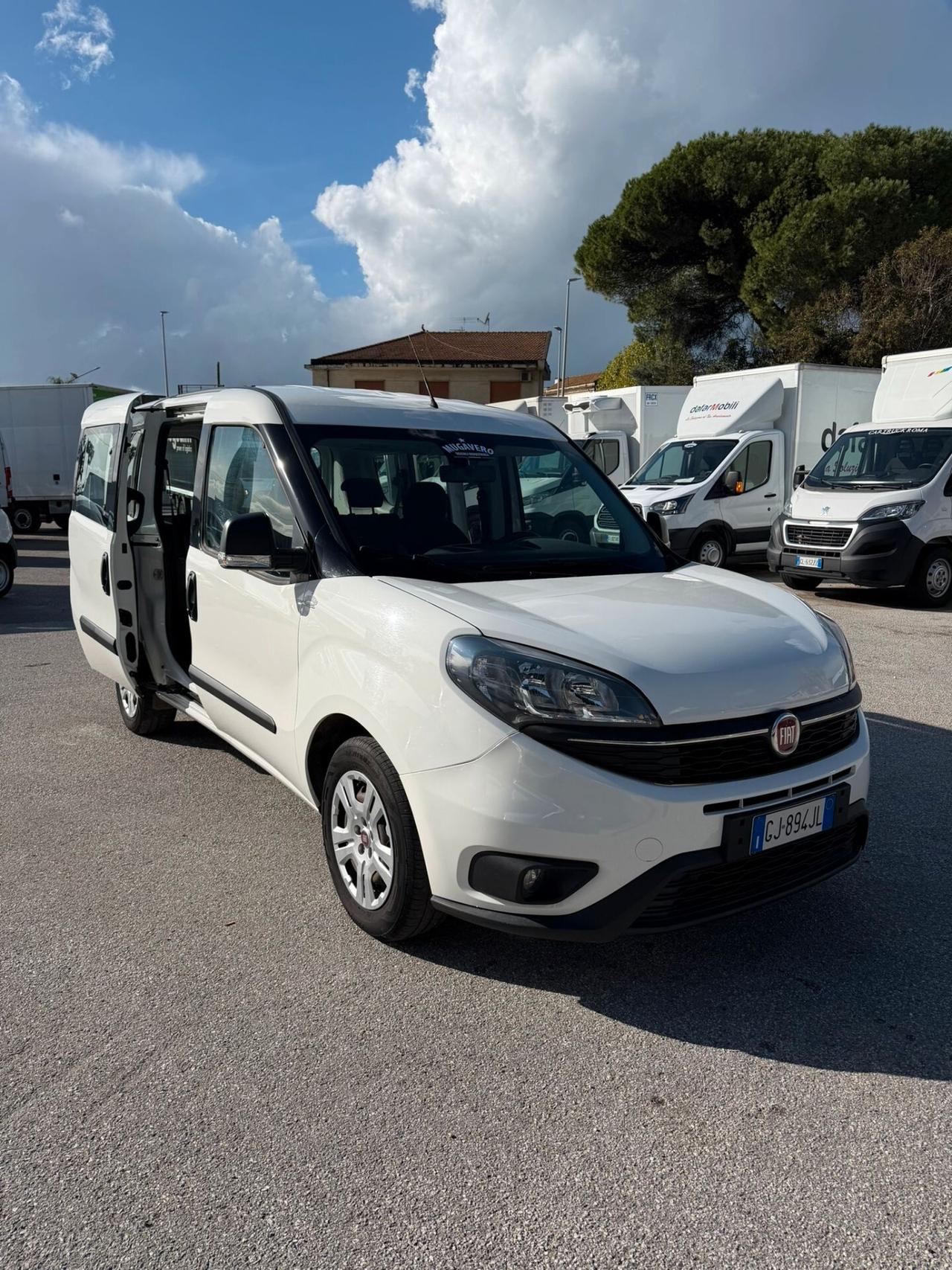 FIAT DOBLO' 1.6 AUTOCARRO 5 POSTI 2022