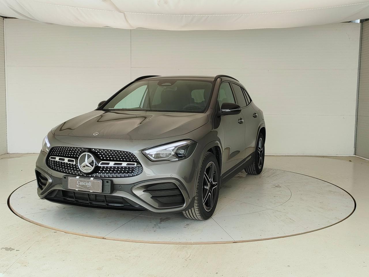 Mercedes-Benz GLA 200 d automatic