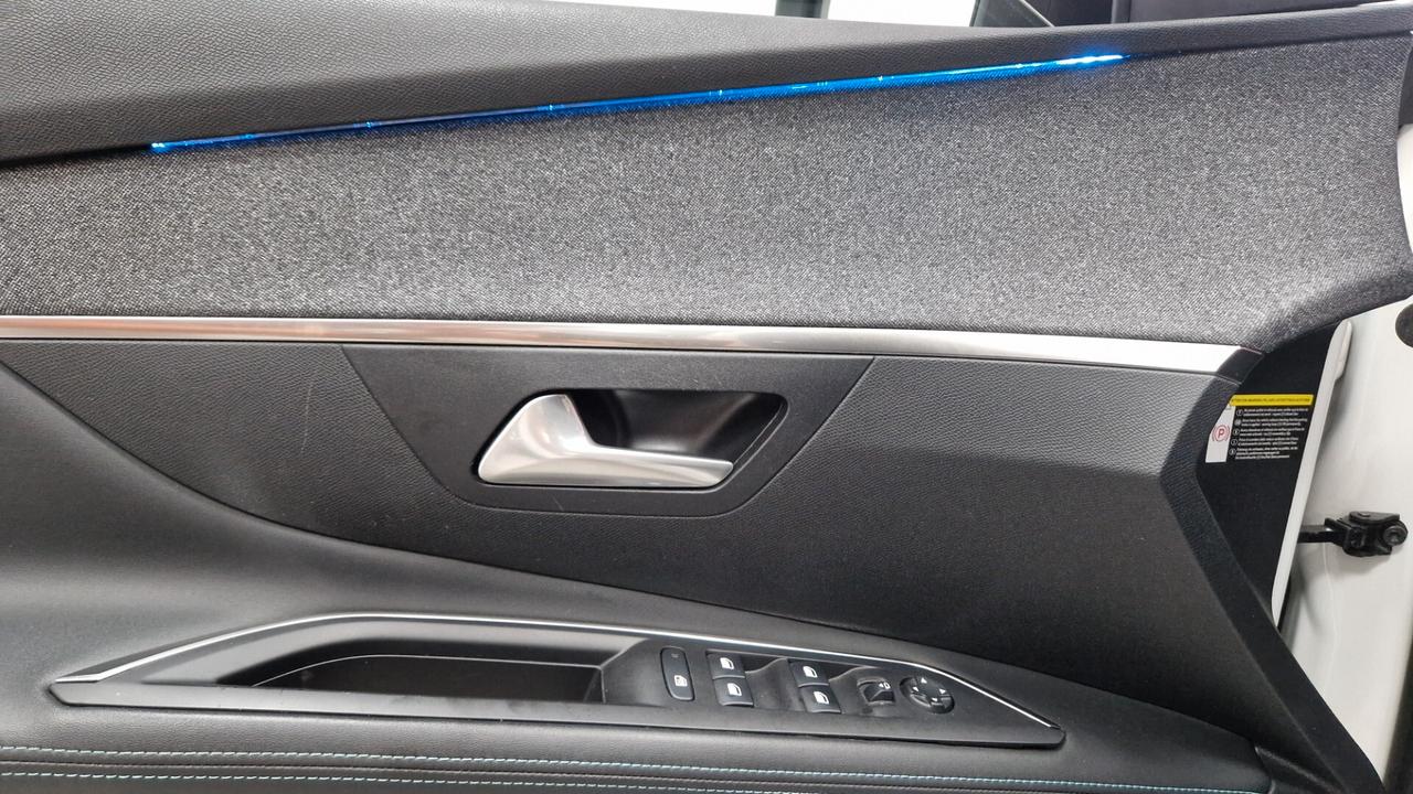 Peugeot 3008 BlueHDi 130 S&S EAT8 Active Pack