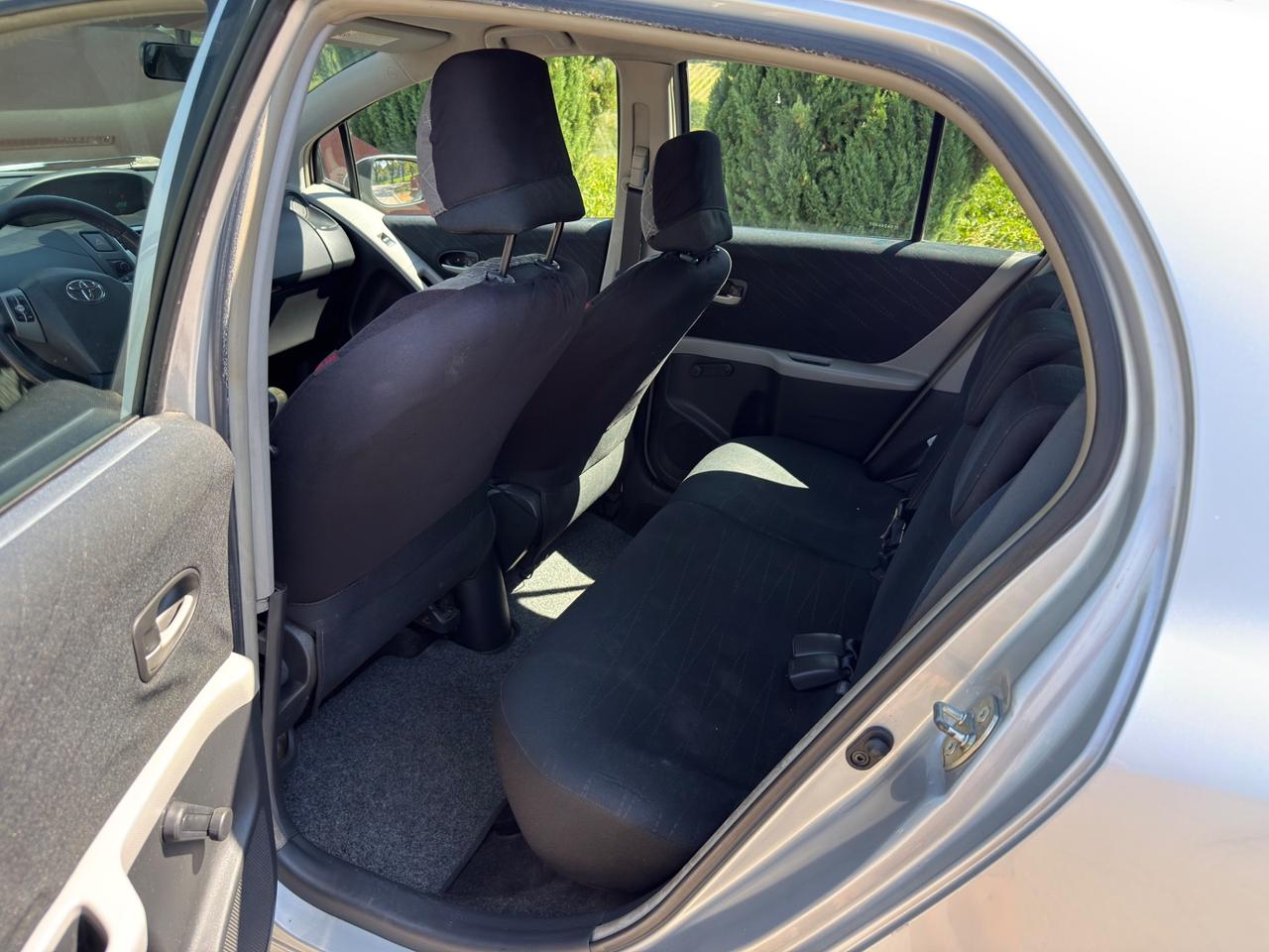 Toyota Yaris 1.3 5 porte Sol PERFETTA