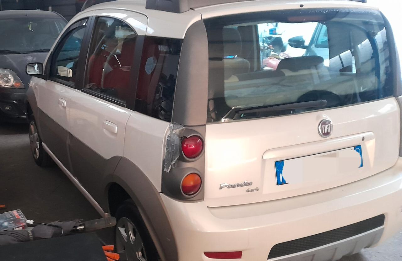 Fiat Panda 1.3 MJT 16V 4x4 Cross