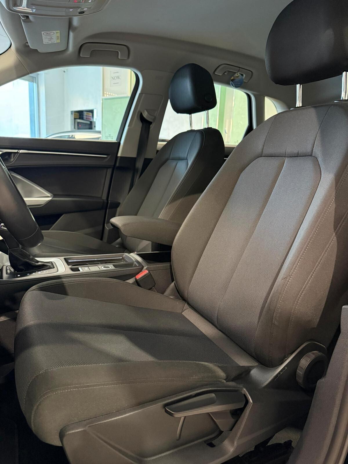 Audi Q3 35 TDI quattro S tronic Business Advanced