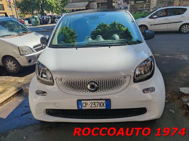 SMART ForTwo 70 1.0 twinamic " navi + int. in pelle "