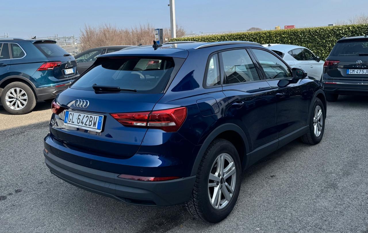 Audi Q3 35 2.0 tdi S Tronic / NO VINCOLI /