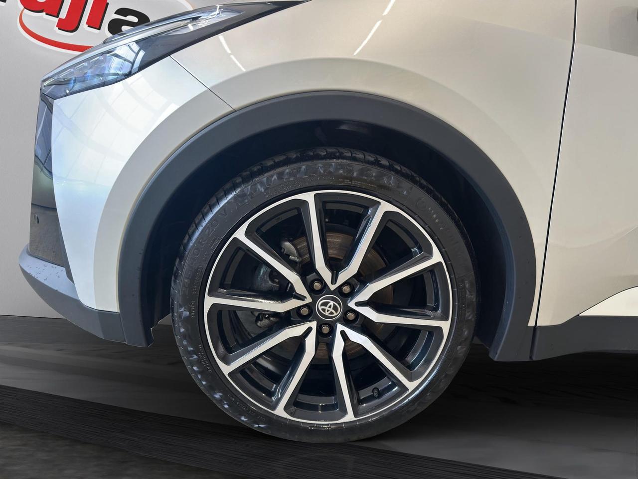 Toyota C-HR 2.0 hv GR Sport Premiere awd e-cvt
