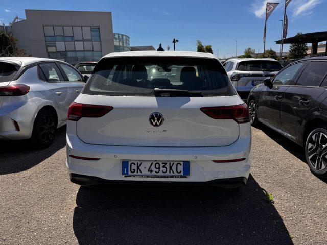 VOLKSWAGEN Golf 1.5 TGI DSG Life