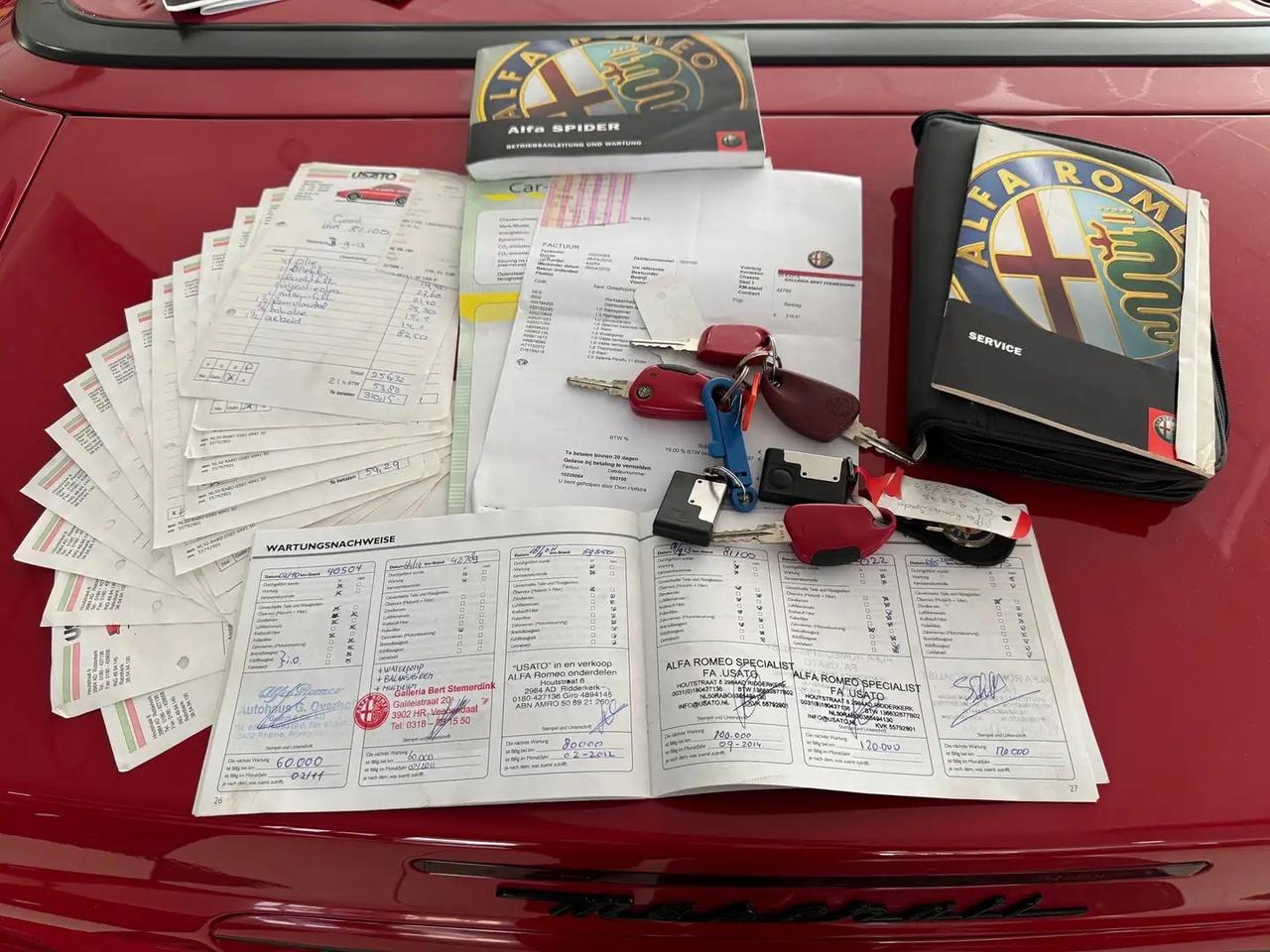 Alfa Romeo Spider 2.0 jet 16v service book