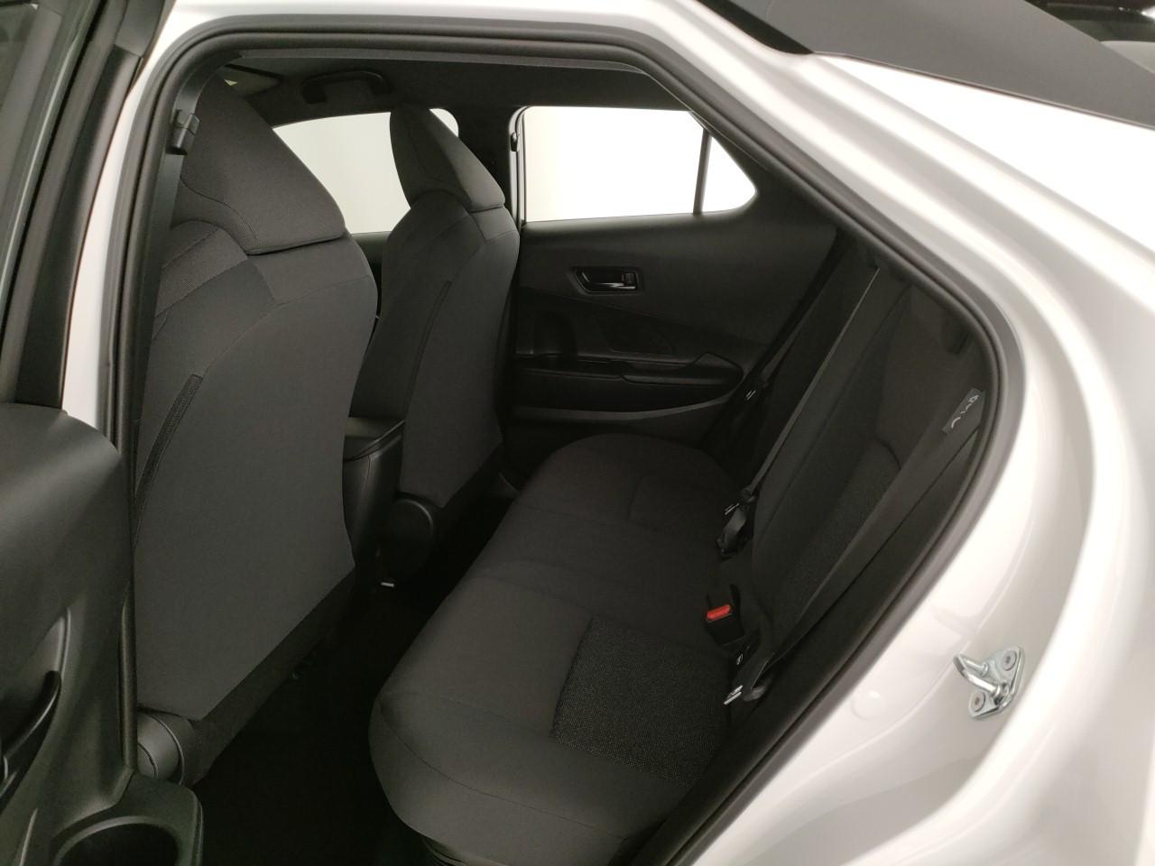 TOYOTA C-HR 1.8 hev Active fwd e-cvt
