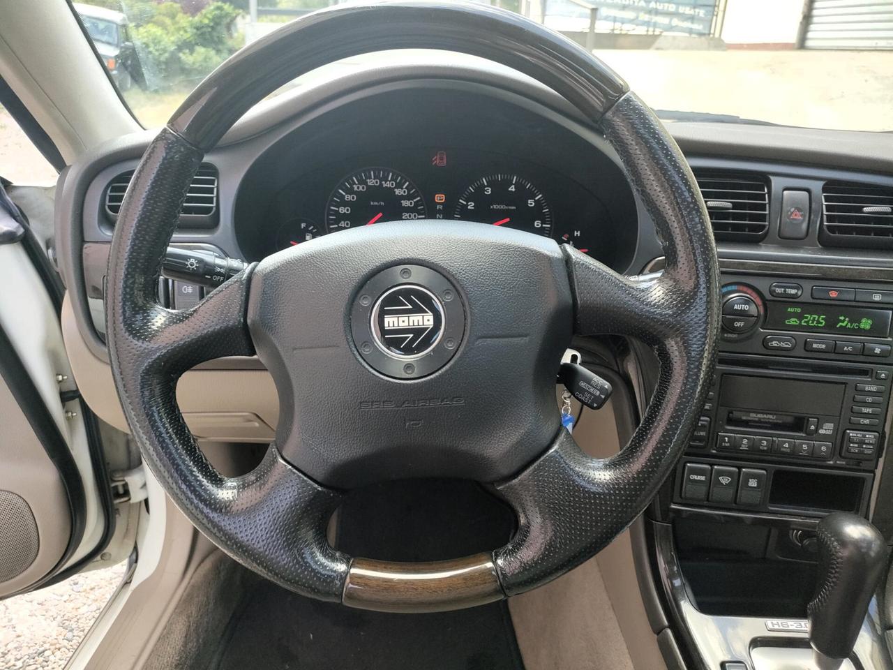 Subaru OUTBACK 3.0 24V cat H6 AWD aut.
