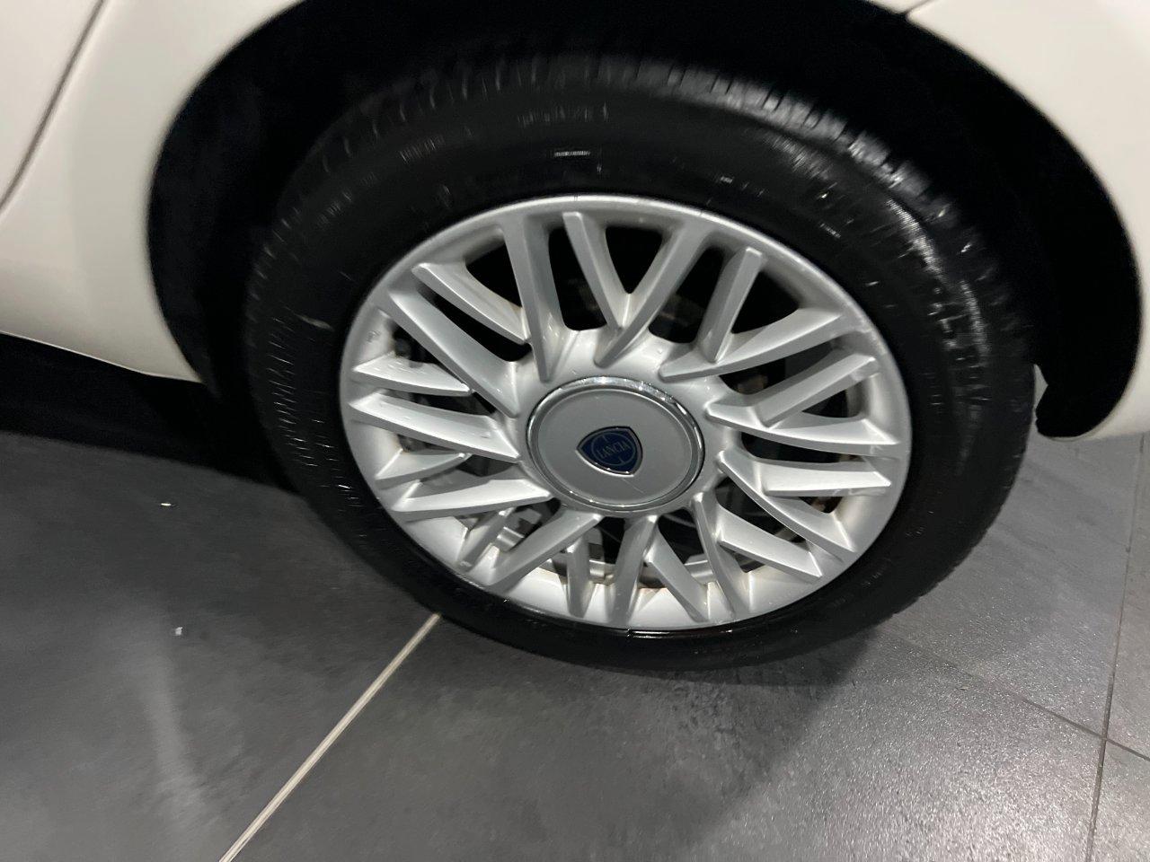 Lancia Ypsilon 5 Porte Ypsilon 1.3 mjt Gold s&s 95cv E5