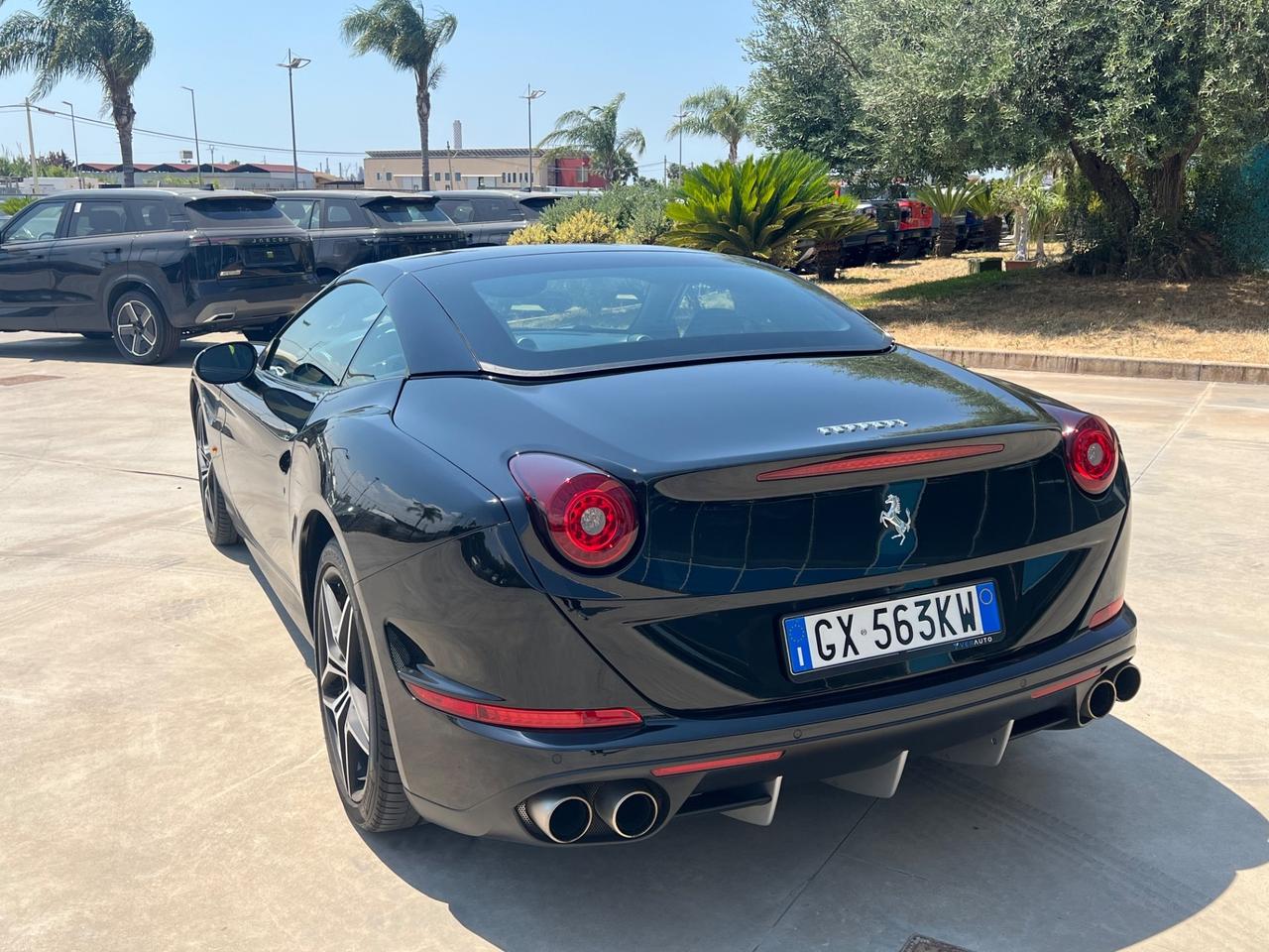 Ferrari California T DCT cabrio 560CV RWD