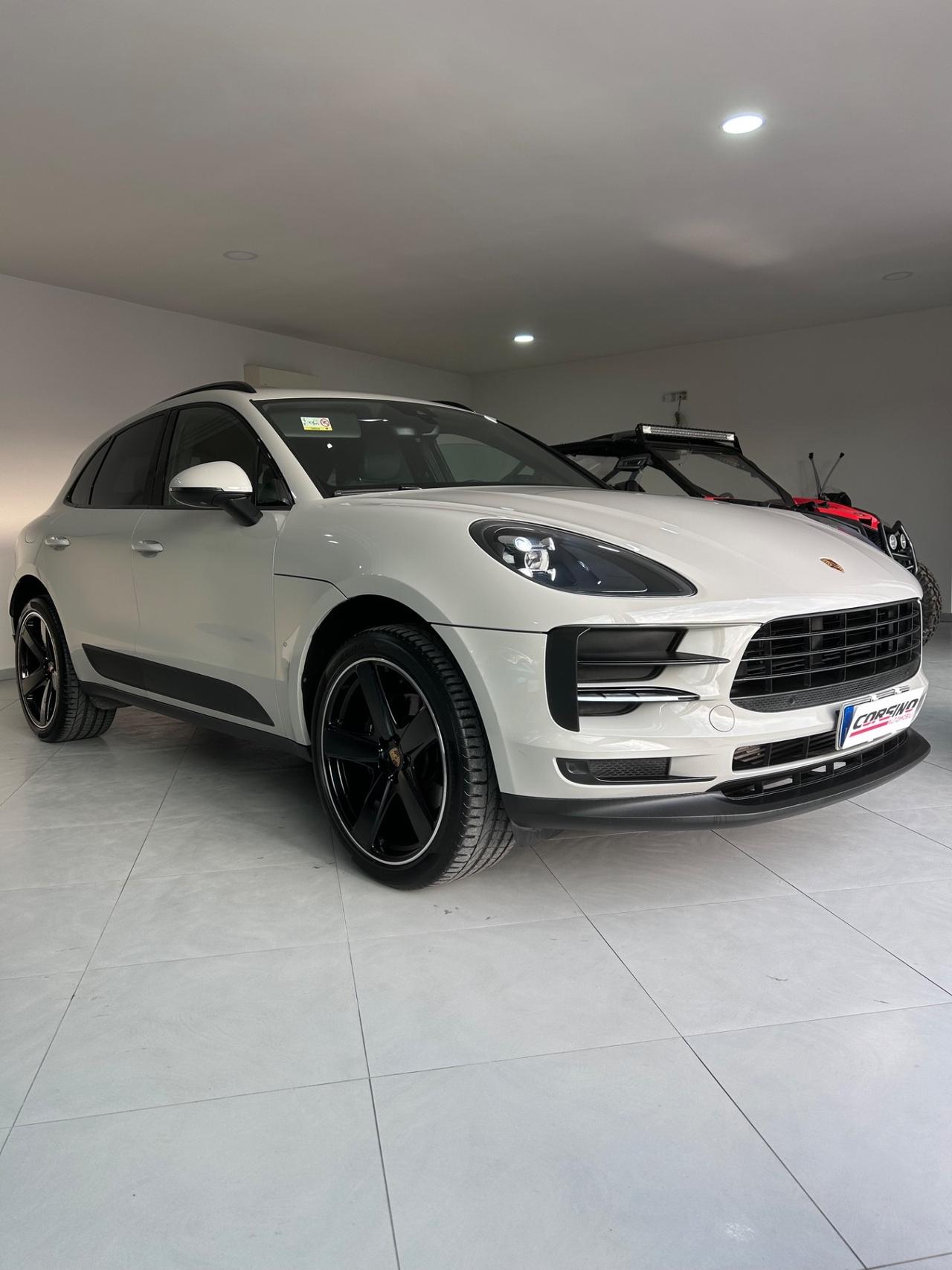 Porsche Macan 2.0 allestimento Full