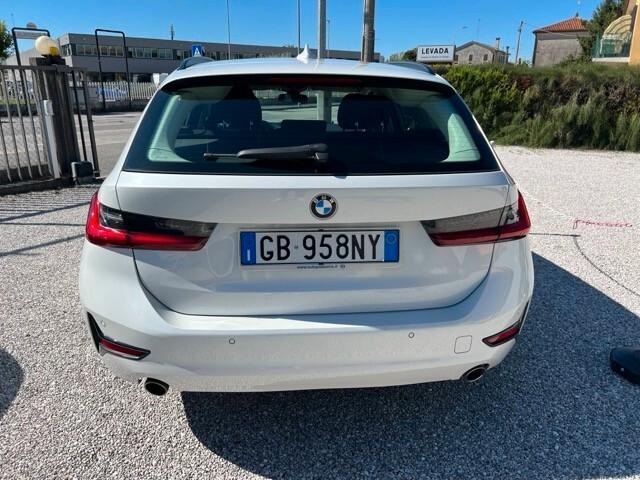 Bmw 318 d G21 Touring 318d Business Advantage auto