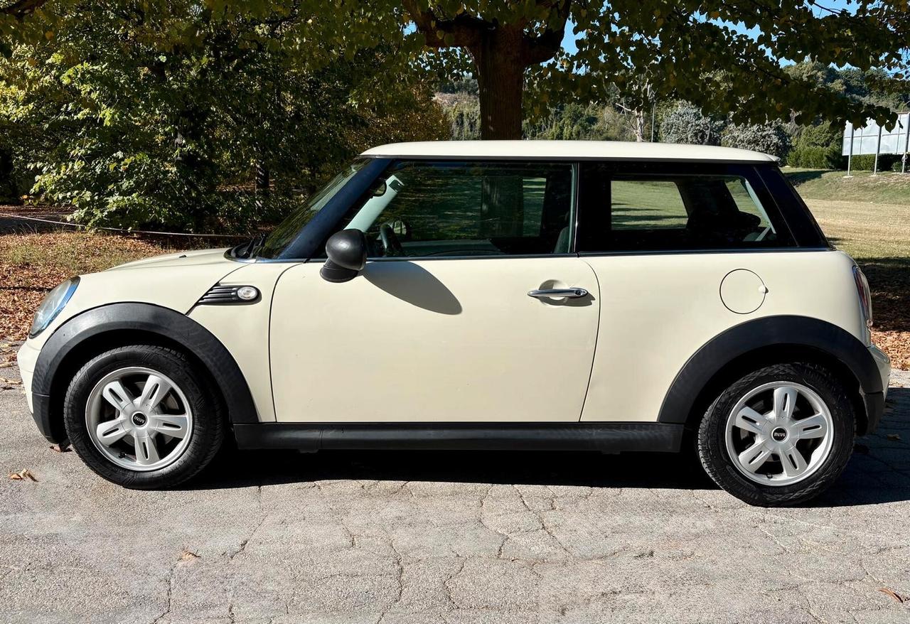 Mini 1.4 16V One (55kW)