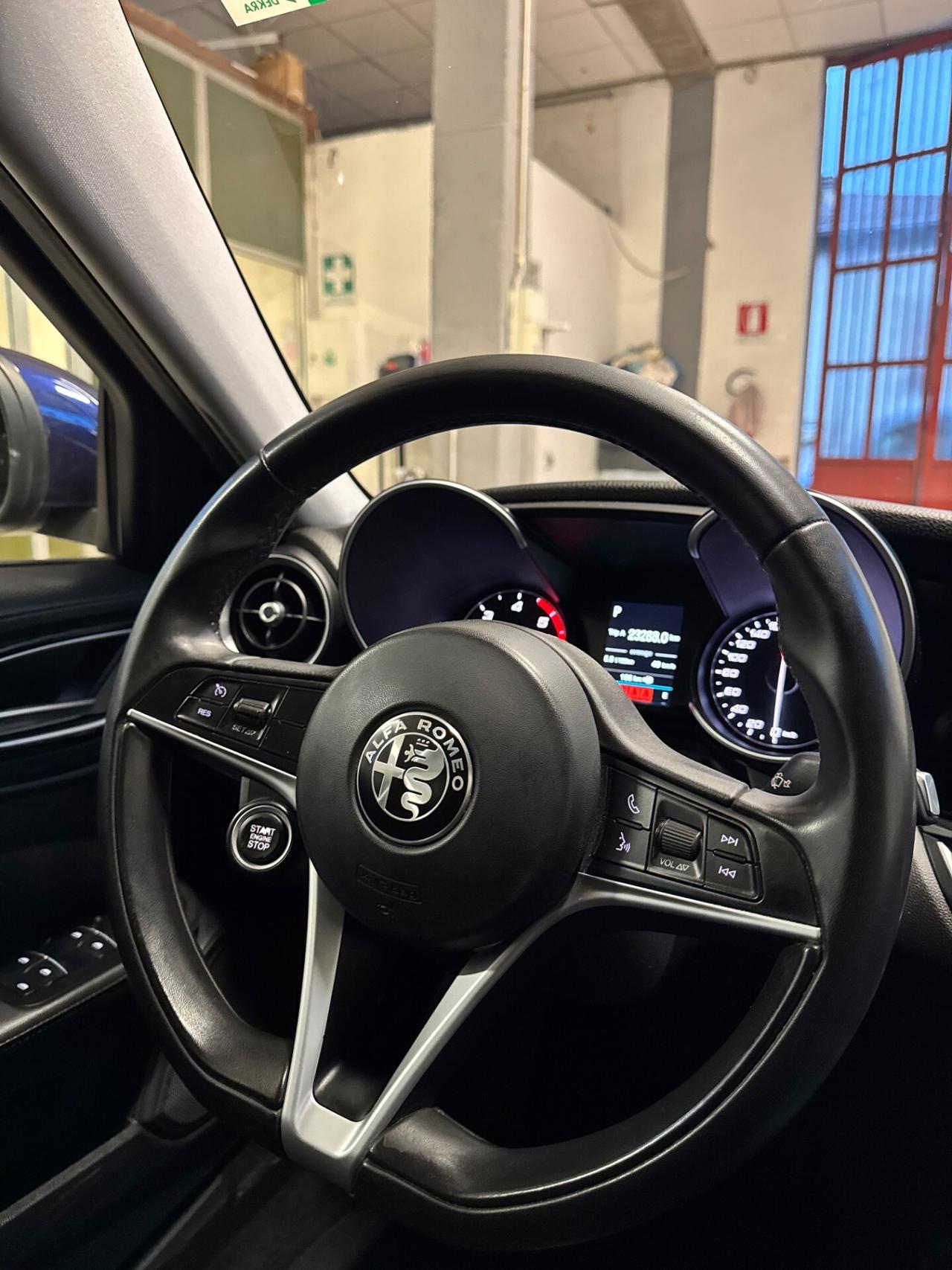 Alfa Romeo Giulia 2.2 Turbodiesel 180 CV Business Sport