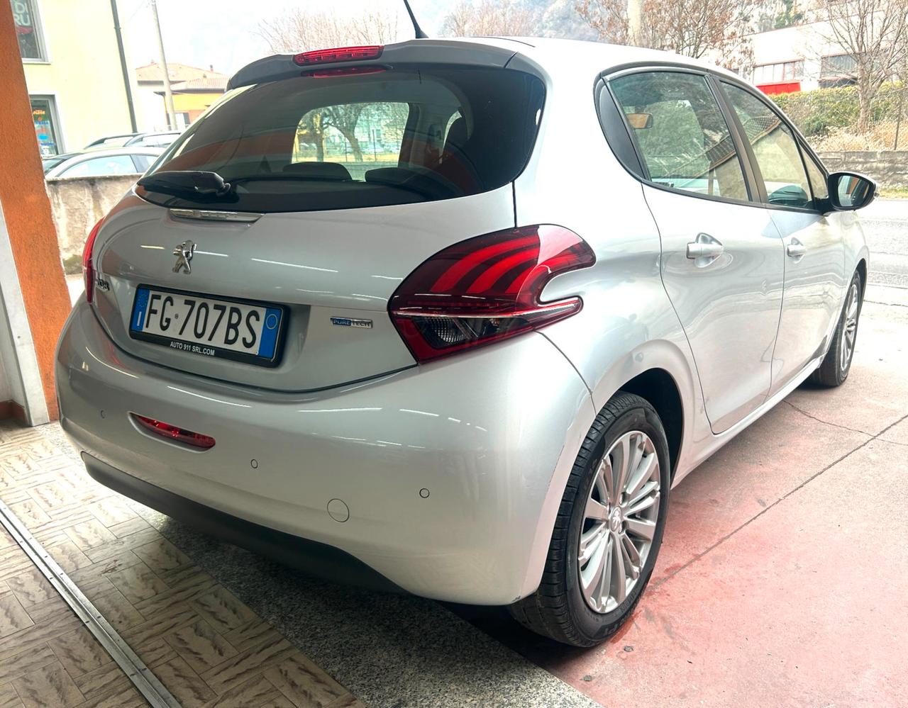 Peugeot 208 5 Porte 208 5p 1.2 puretech Allure gpl 82cv