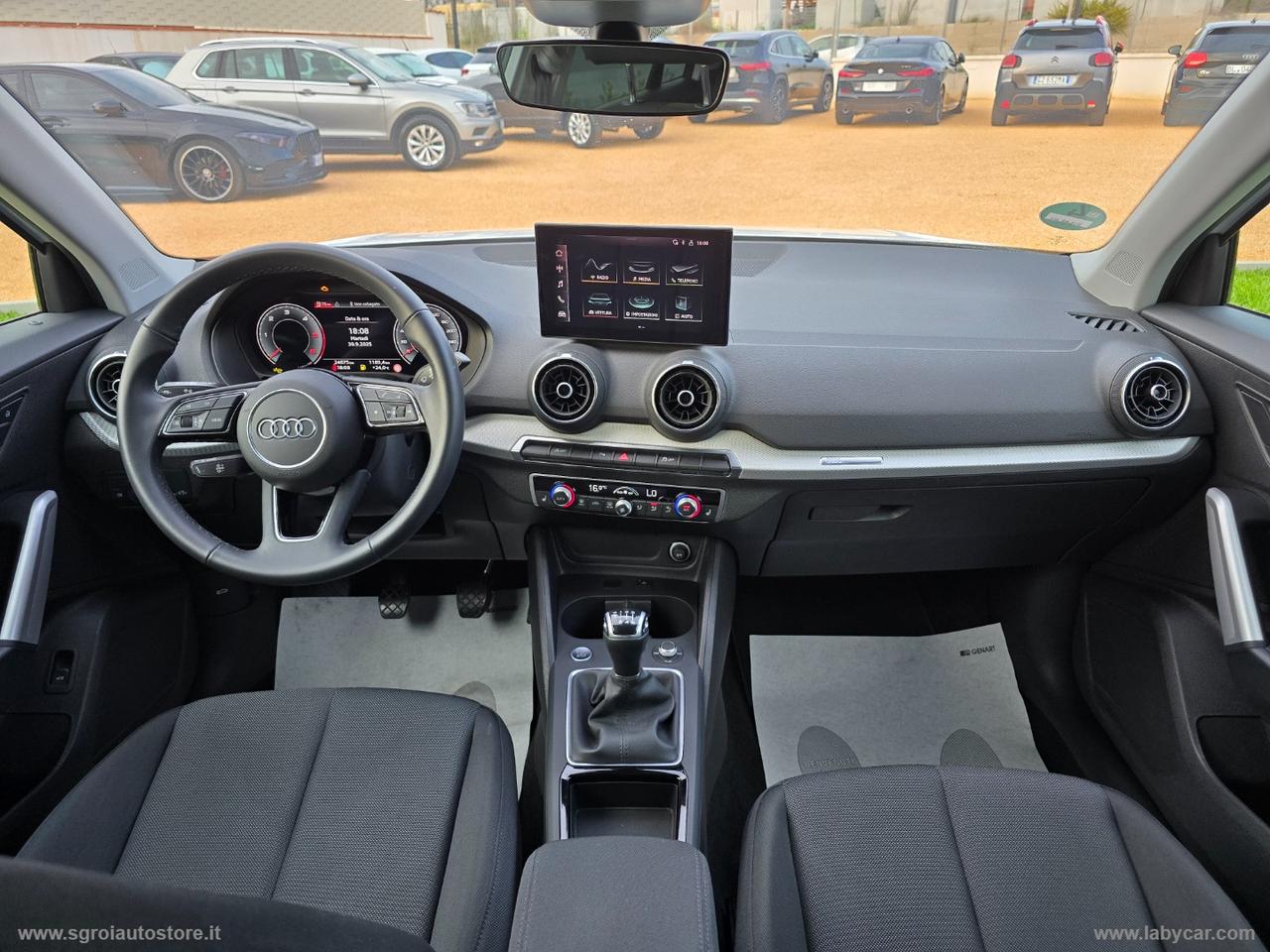 AUDI Q2 30 TDI Business Advanced