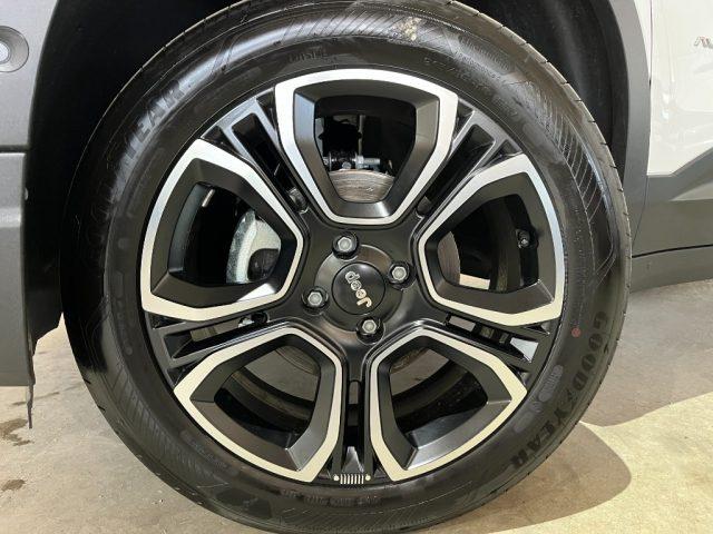 JEEP Avenger 1.2 T Summit /F.LED/KEY CONF.+PORTEL.AUTO./TELECAM