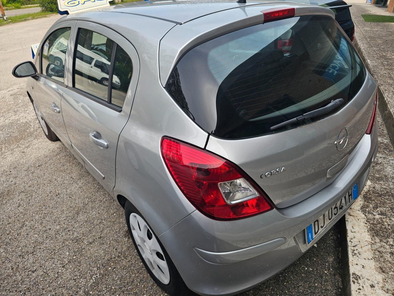 Opel Corsa 1.2i 16V cat 5 porte Club DA FARCI TESTATA;;; IMP GPL INFO 3792464507