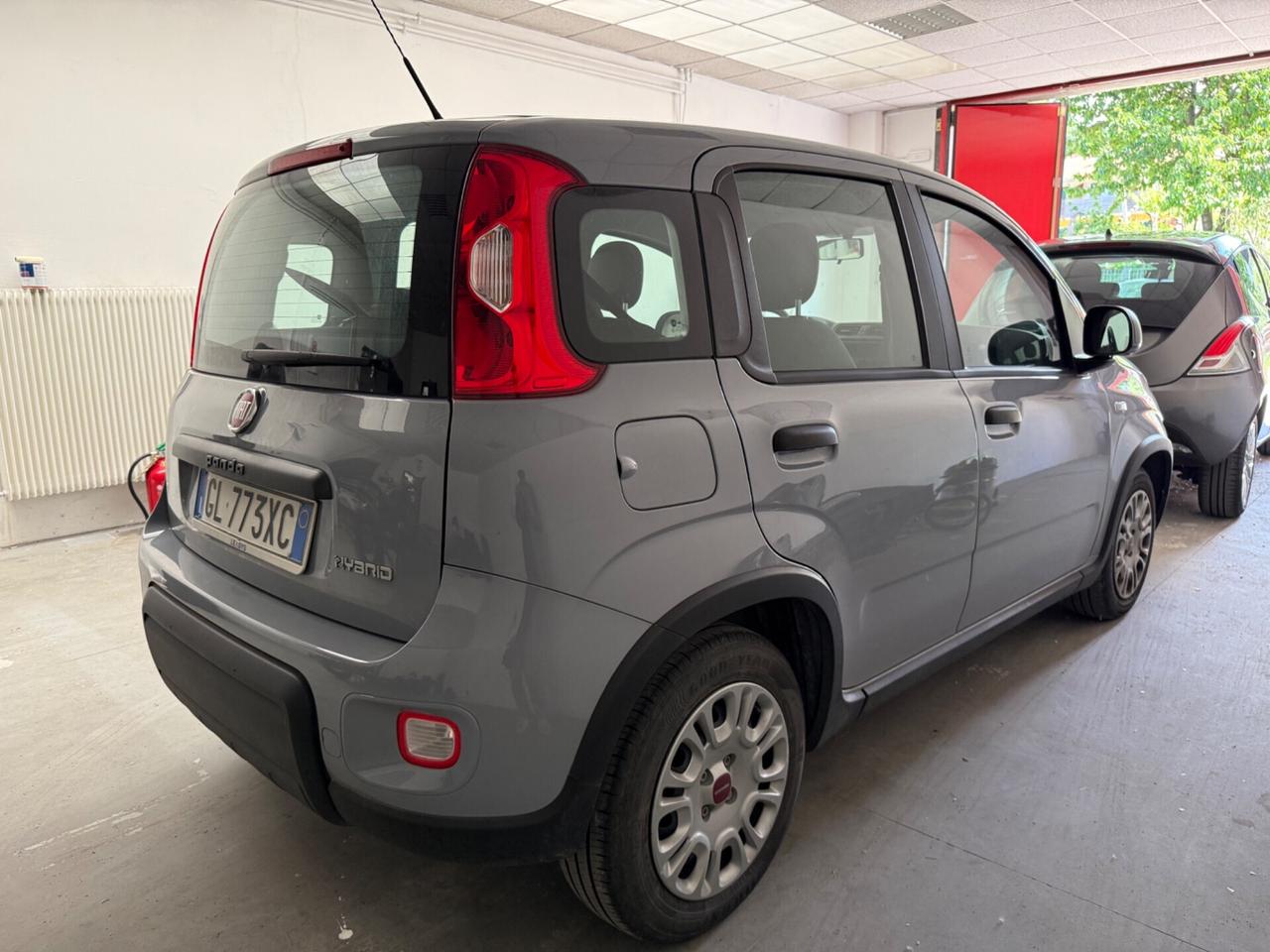Fiat Panda 1.0 FireFly S&S Hybrid soli 17 MILA KM NEOPATENTATI