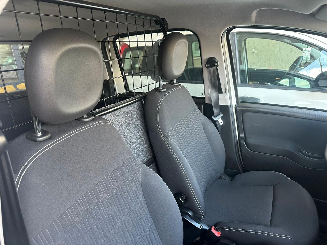 Fiat Panda 1.0 S&S Hybrid Van 2 posti