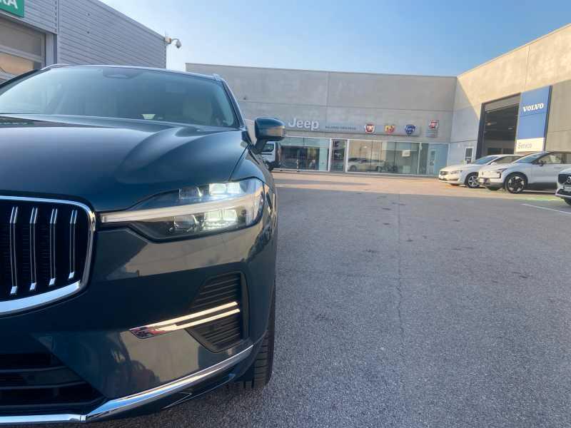 VOLVO XC60 2.0 b4 Inscription AwD AuTo