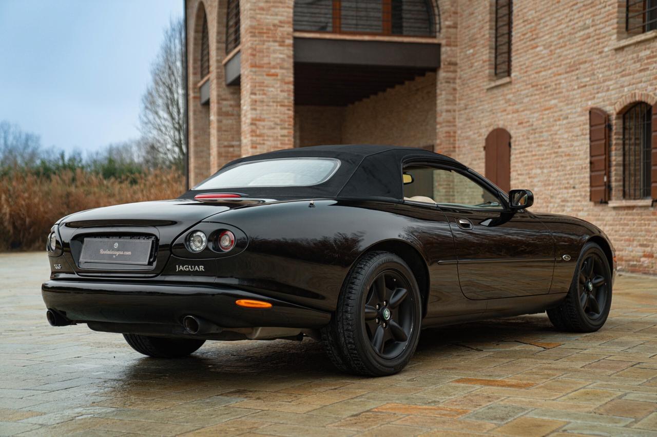 Jaguar XK 8 QDV CABRIOLET - JAG00083