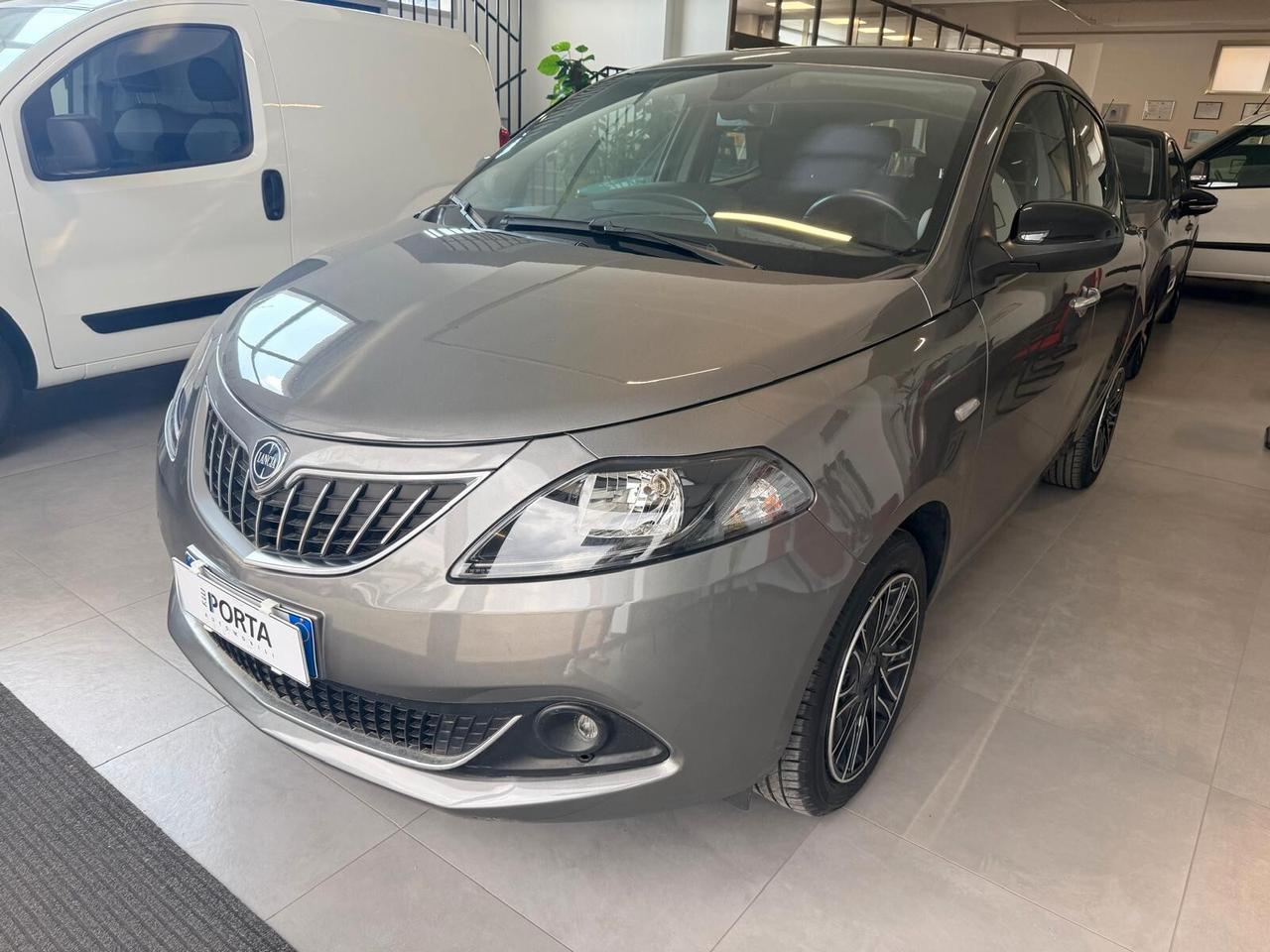 Lancia Ypsilon 1.0 FireFly 5 porte S&S Hybrid Ecochic Gold