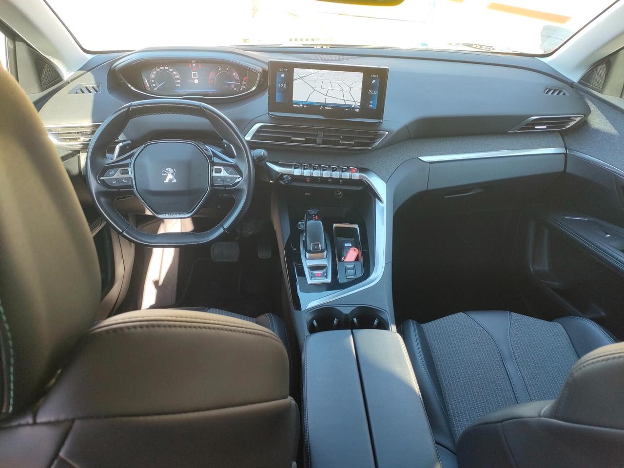 Peugeot 3008 BlueHDi 130 EAT8 Allure Pack N1 Autocarro