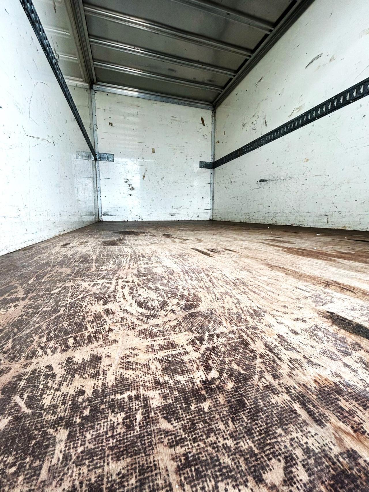 Mercedes Benz Sprinter 416 T 37/35 gemellato con Furgonatura