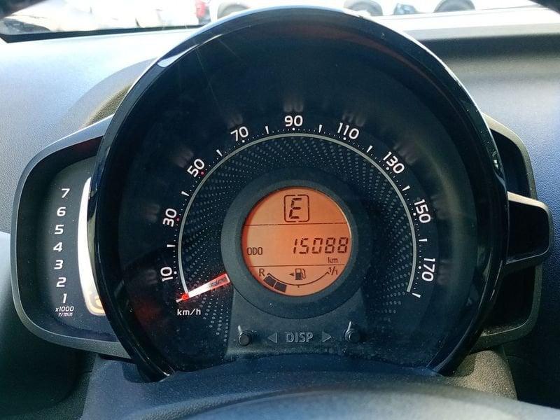 Toyota Aygo 5 Porte 1.0 VVT-i 72cv x-play M-MT