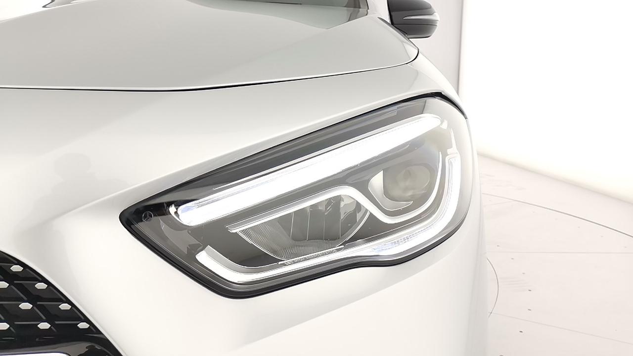 Mercedes-Benz GLA-H247 2020 - GLA 200 d Premium auto