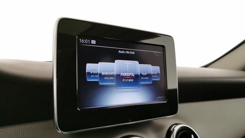 Mercedes-Benz GLA 200 d Sport auto