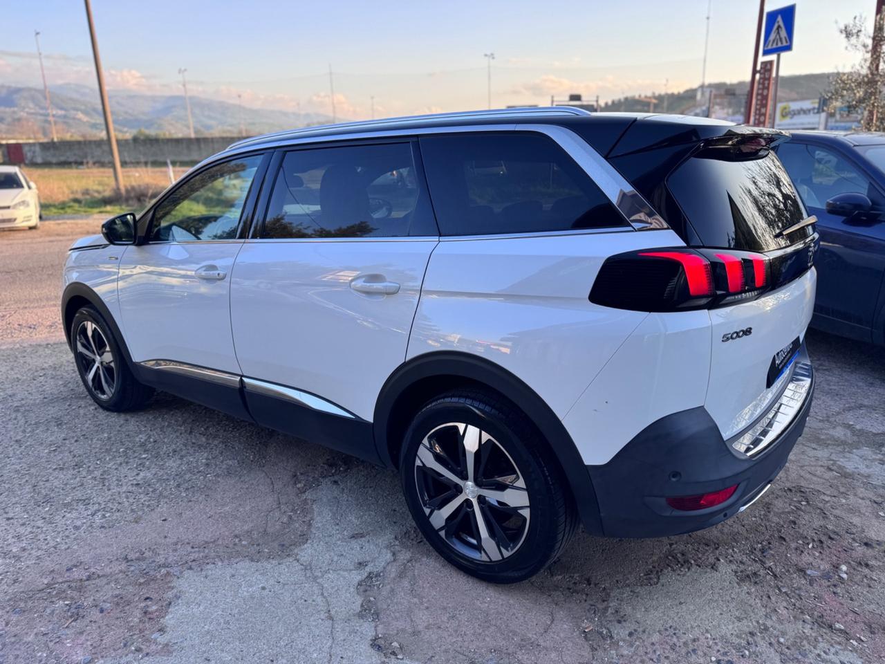 Peugeot 5008 BlueHDi 120 S&S GT Line 7 POSTI