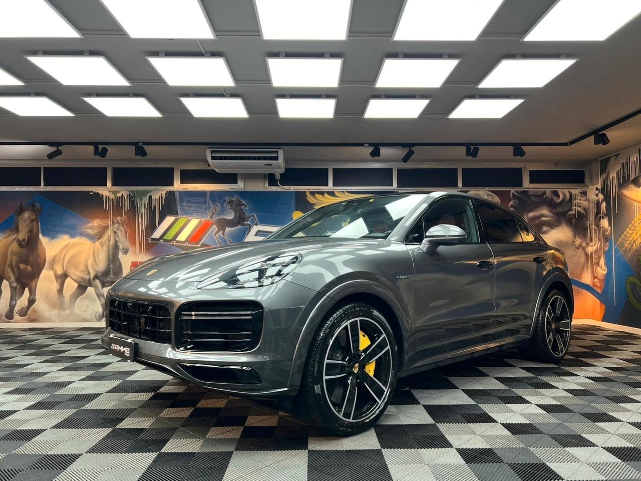 Porsche Cayenne Coupe 4.0 Turbo S e-hybrid tiptronic (538)