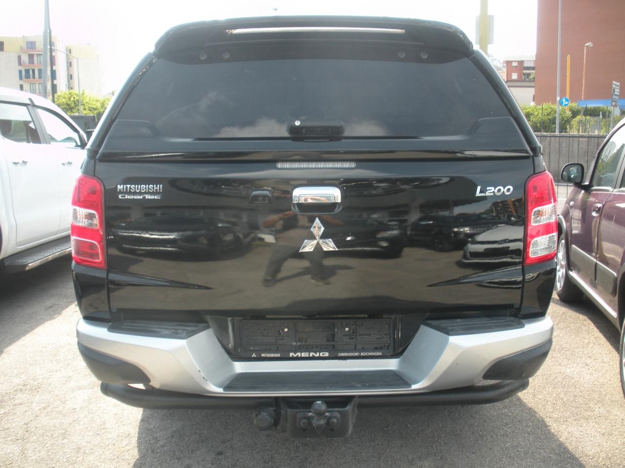 Mitsubishi L200 2.4 DI-D/181CV Double Cab Intense Super Select