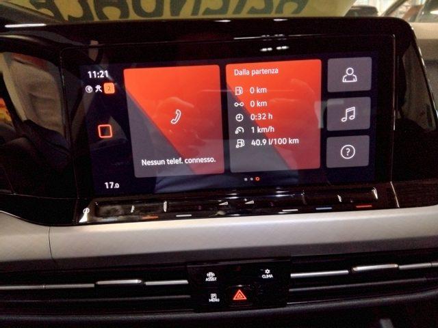 VOLKSWAGEN Golf 1.0 eTSI EVO Life DSG 17" MHEV