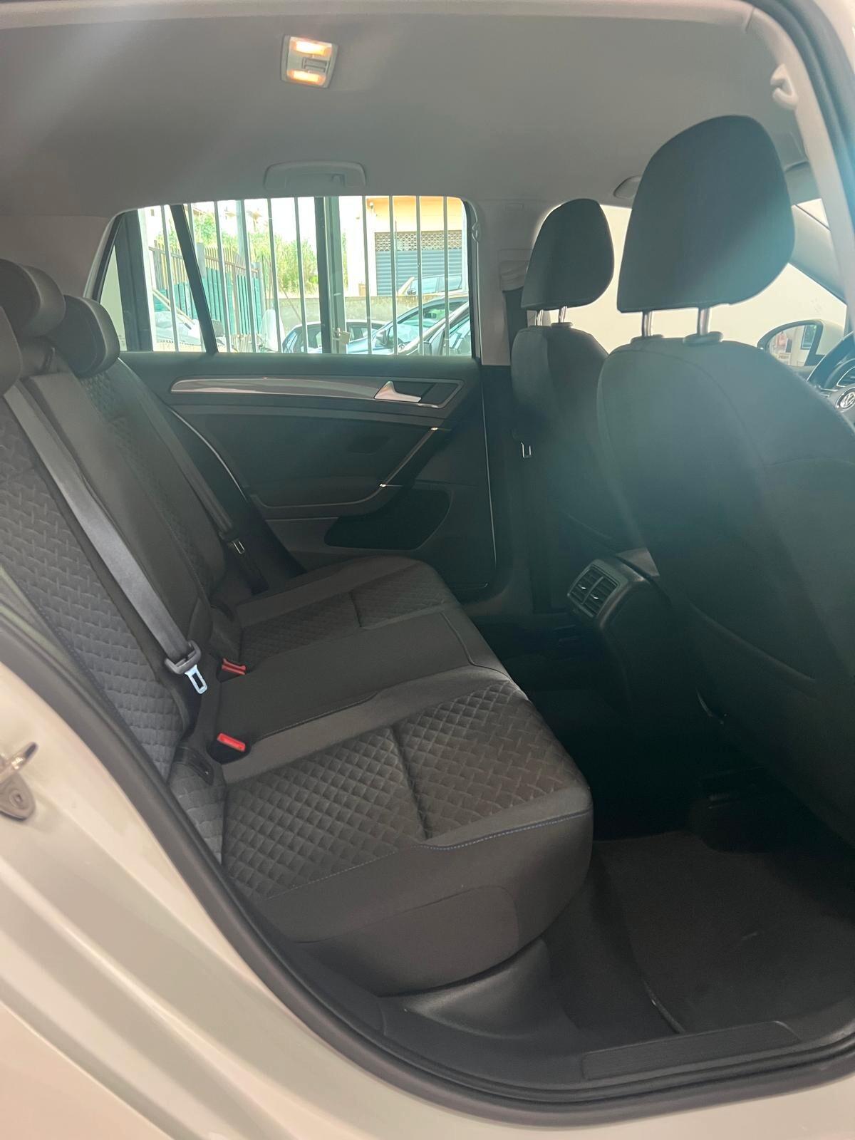 Volkswagen Golf 1.6 TDI 115 CV 5p. Business BlueMotion Technology